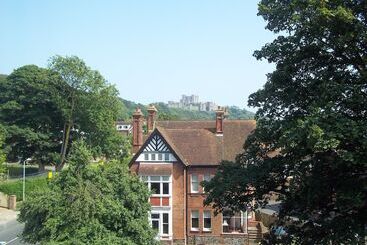 هتل Bleriots Belper House