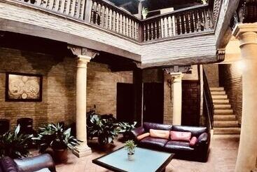 هتل Habitaciones Las Termas