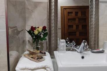 هتل Habitaciones Las Termas