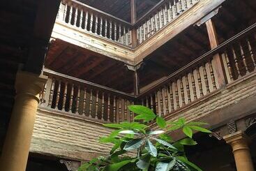 هتل Habitaciones Las Termas