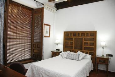 هتل Habitaciones Las Termas