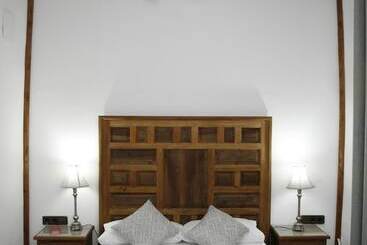 هتل Habitaciones Las Termas