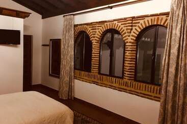 هتل Habitaciones Las Termas