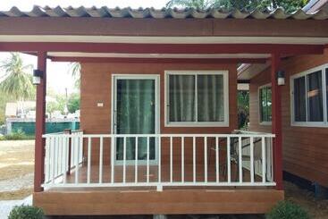 هتل Mook Paradise Bungalow