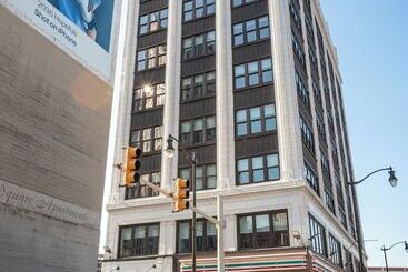 Kasa Cadillac Square Detroit
