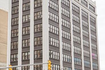 Kasa Cadillac Square Detroit