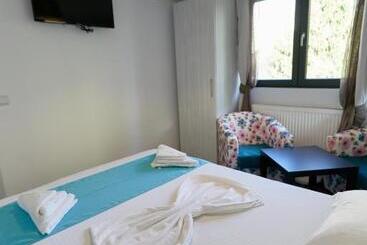 Stanford Aparthotel