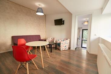 Stanford Aparthotel