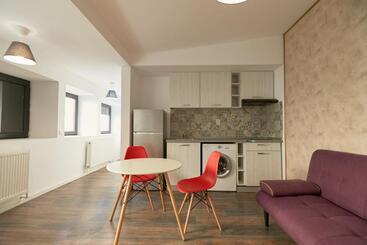 Stanford Aparthotel