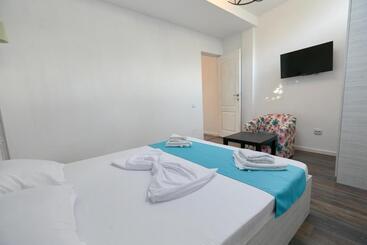 Stanford Aparthotel