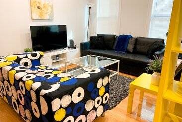 Stunning 3bd/3ba In Jamaica Plain Near The Trains #2