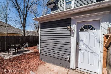 3 Br Beautifully Restored 1890`s Homedowntown
