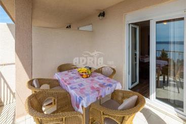Apartments San Dramalj   Crikvenica