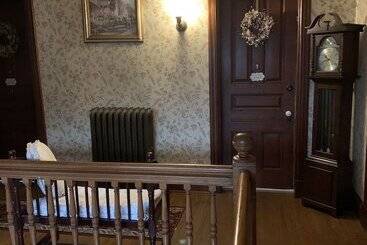Gillis Grier Bed & Breakfast