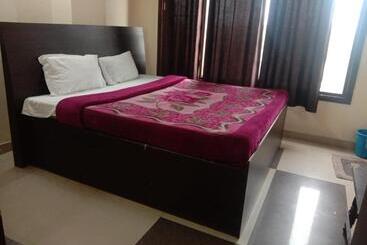 هتل Shree Hari Castle