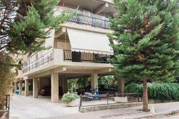 דירות לתיירים Modernized & Spacious 2bd Apartment In Chalandri By Upstreet