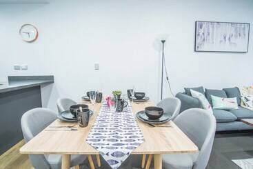 Stunning And Cozy Apartment In Heart Of Mascot