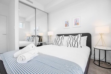 آپارتمانهای توریستها Wow Southport Apartment Near Light Rail Station