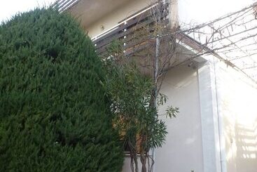 Barac Apartments