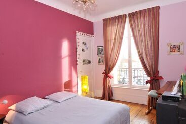 تختخواب و صبحانه Chambre D Hôte Boulingrin