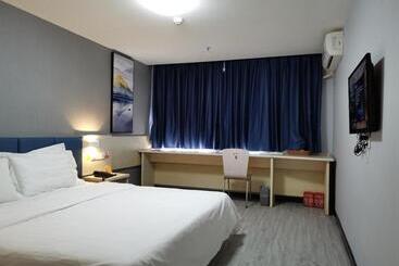 هتل 7days Inn Xi An North Street Subway Station Lianhu Park