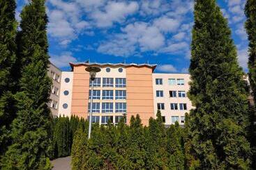 هتل Sp Zoz Sanatorium Uzdrowiskowe Mswia Agat