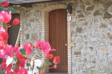 مسافرخانه Agriturismo San Fele