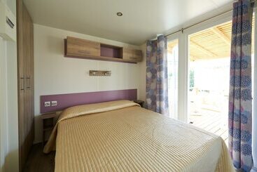 هتل Camping Baia Verde