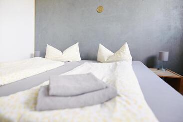 هتل Sleep Station Hostel