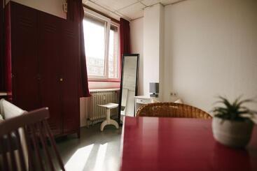 هتل Sleep Station Hostel