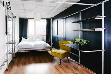 هتل Sleep Station Hostel