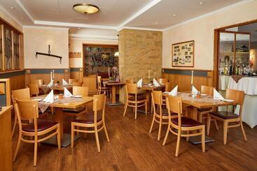 Отель Restaurant Maas