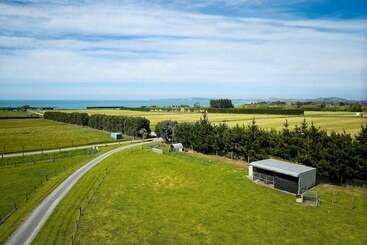 هتل Awatea Country Bed & Breakfast