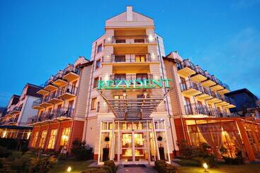 هتل Rezydent Resort