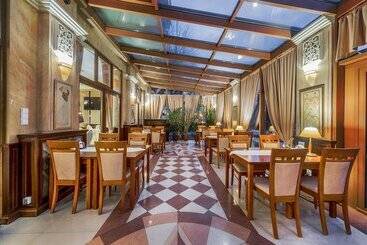 هتل Rezydent Resort