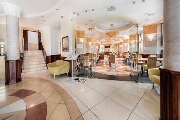 هتل Rezydent Resort
