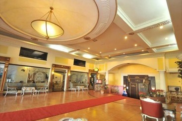 Queen Margarette Hotel   Main