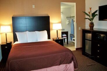 هتل Americas Best Value Inn Romulus/detroit Airport