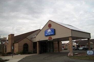 هتل Americas Best Value Inn Romulus/detroit Airport