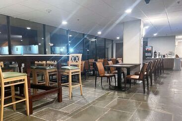 هتل Best Western Laurel