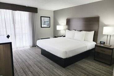 هتل Best Western Laurel