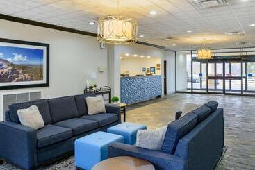 هتل Comfort Inn Monticello Charlottesville