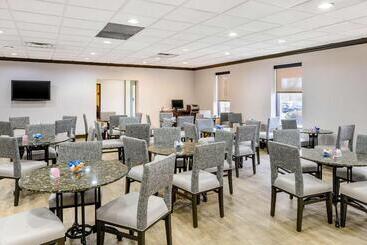 هتل Comfort Inn Monticello Charlottesville