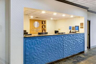 هتل Comfort Inn Monticello Charlottesville