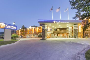 هتل Comfort Inn & Suites Durango