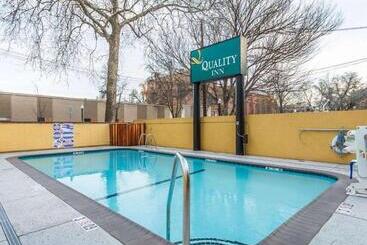 هتل Quality Inn Sacramento Convention Center