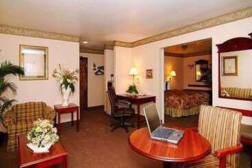 هتل Quality Inn Santa Clara Convention Center