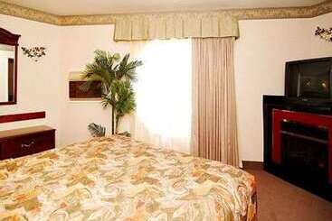 هتل Quality Inn Santa Clara Convention Center