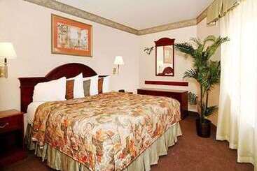 هتل Quality Inn Santa Clara Convention Center