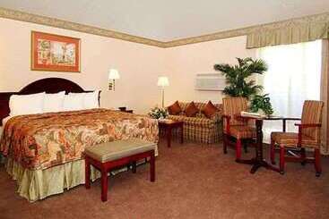 هتل Quality Inn Santa Clara Convention Center